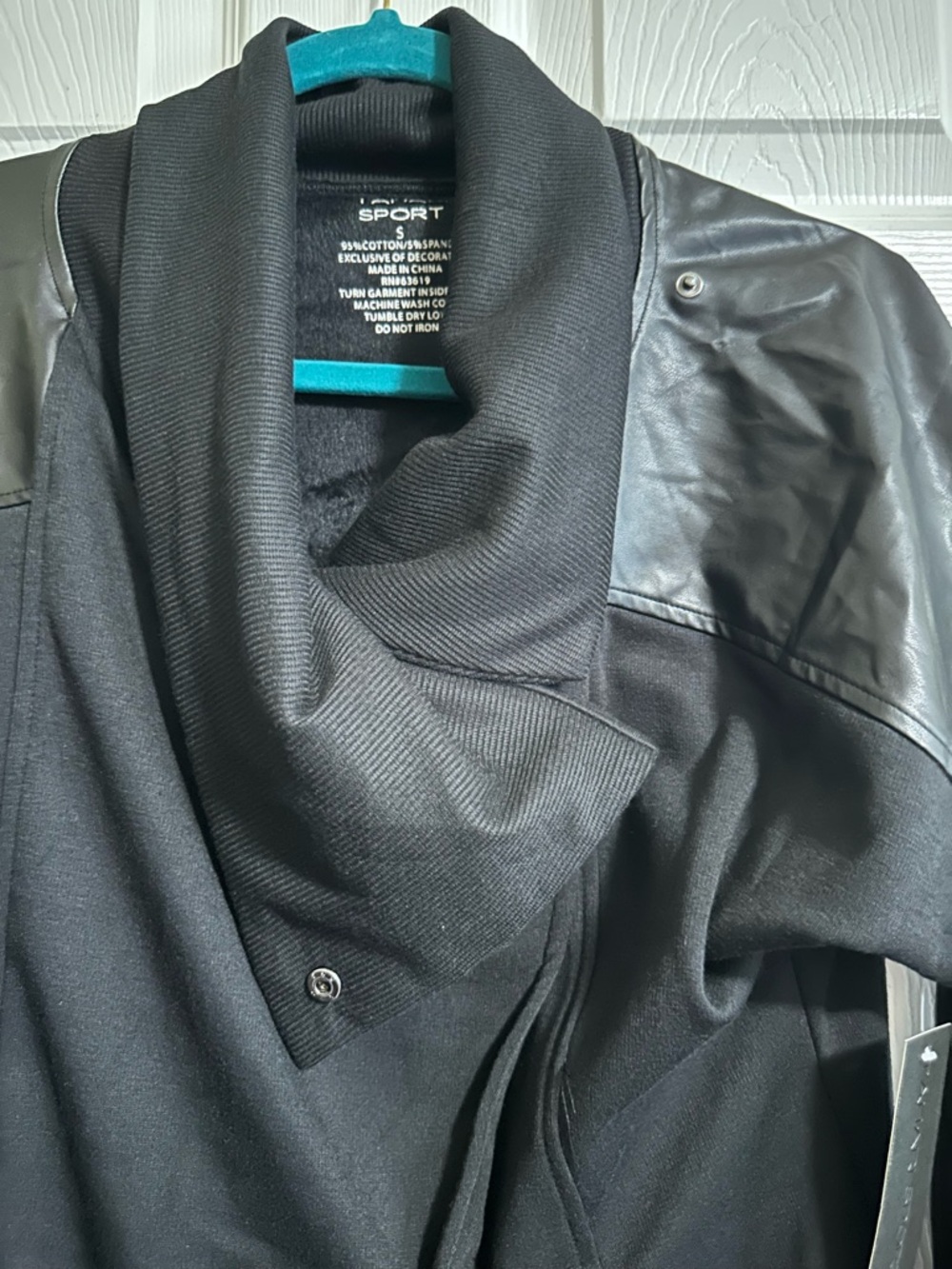 JACKET BY TAHARI Sport Women's Long Sleeve Faux Leather Size S NWT MSRP $ 88 - Picture 6 of 8